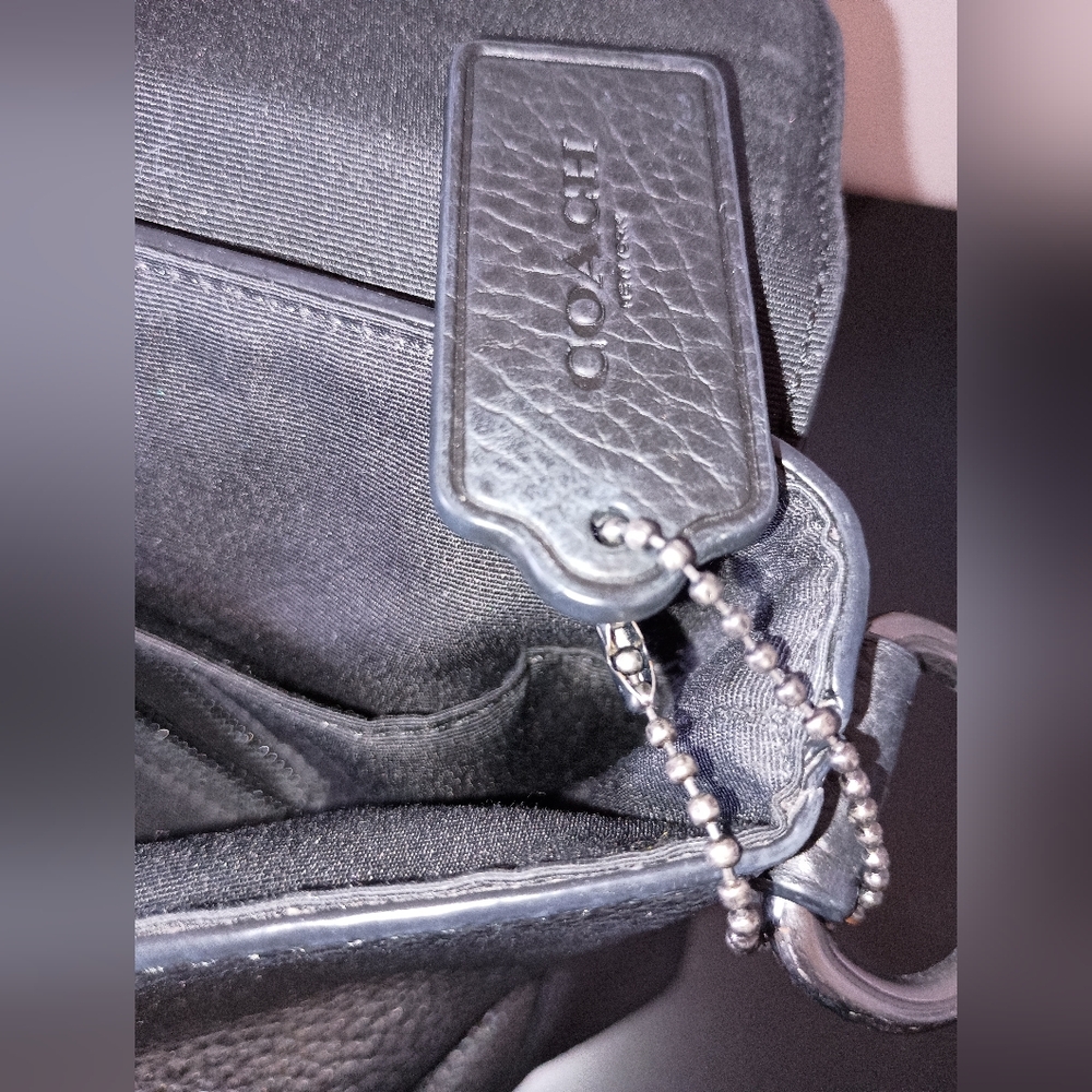 Coach Brief Tote - Picture 7 of 11